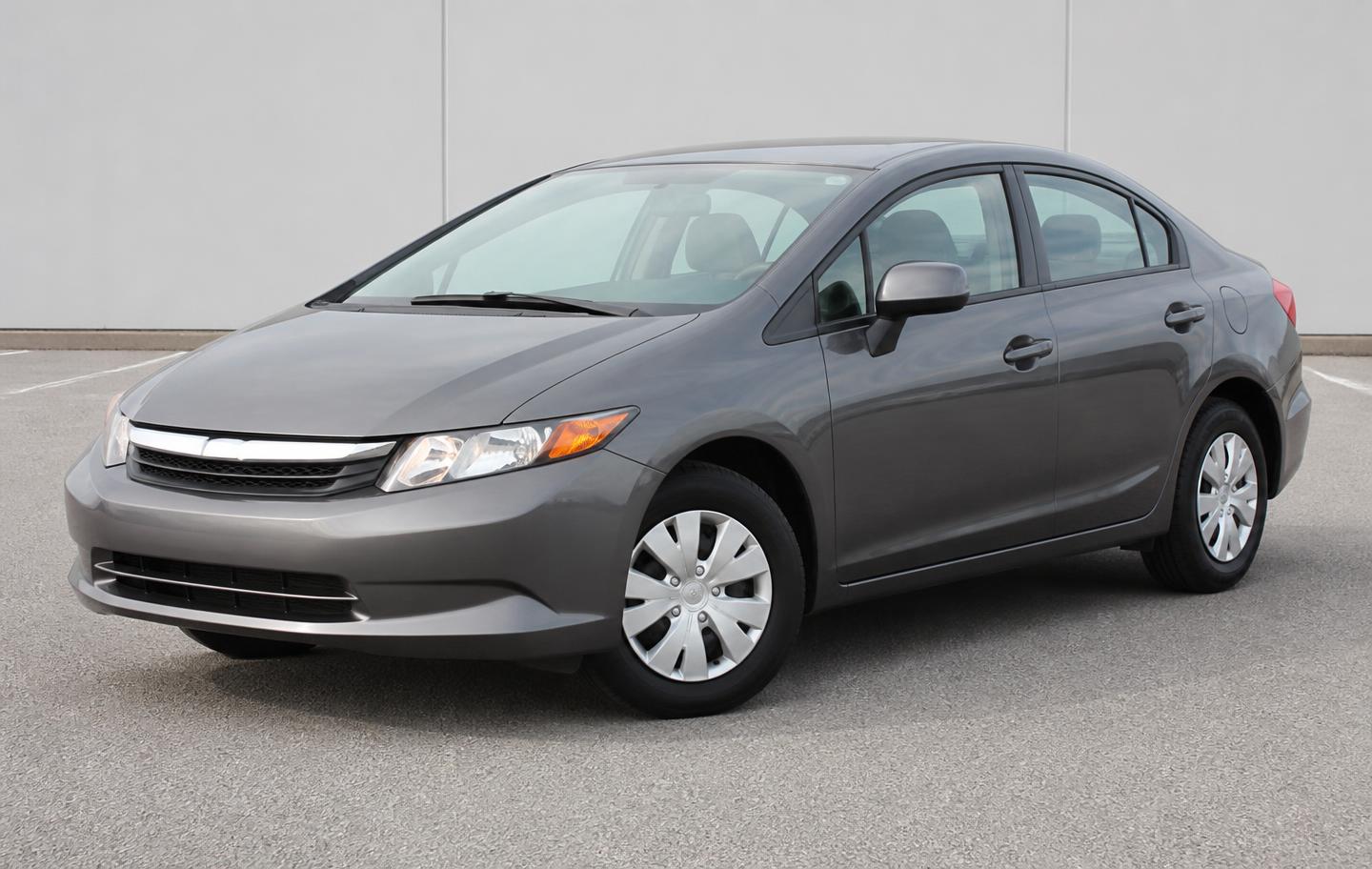 2012 Honda Civic sedan available for weekly rental in Virginia